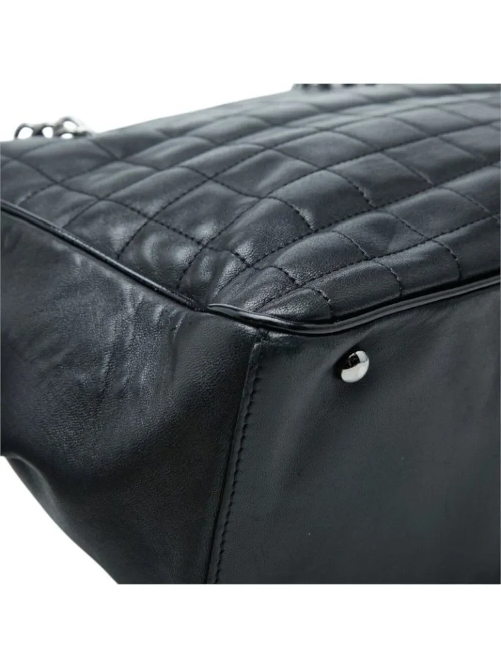 Chanel CC Logo Camellia Choco Bar Chain Tote Black Lambskin Patent